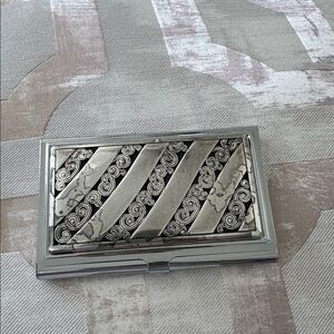 Silver Patterned Metal Card Holder